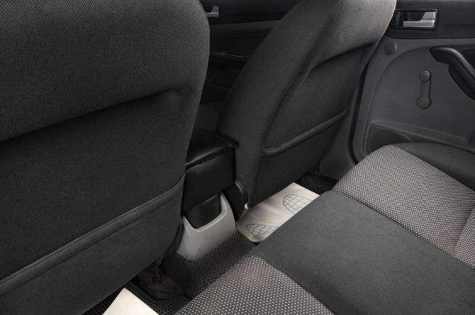 Ford Focus II Рестайлинг с пробегом 2011 года, цена 649 000 рублей, 572192 км, седан, Автокод Объявления