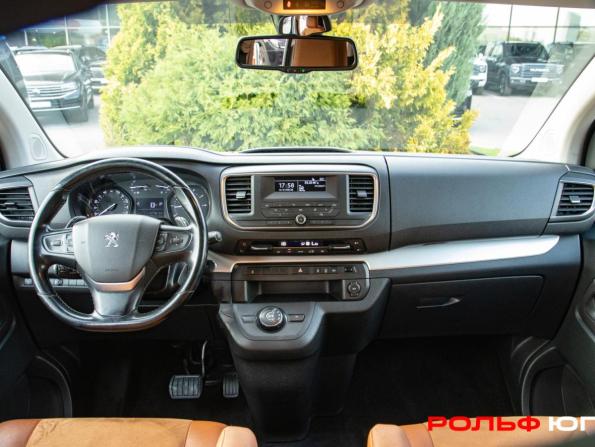 Peugeot Traveller I с пробегом 2021 года, цена 2 288 000 рублей, 247536 км, минивэн, Автокод Объявления