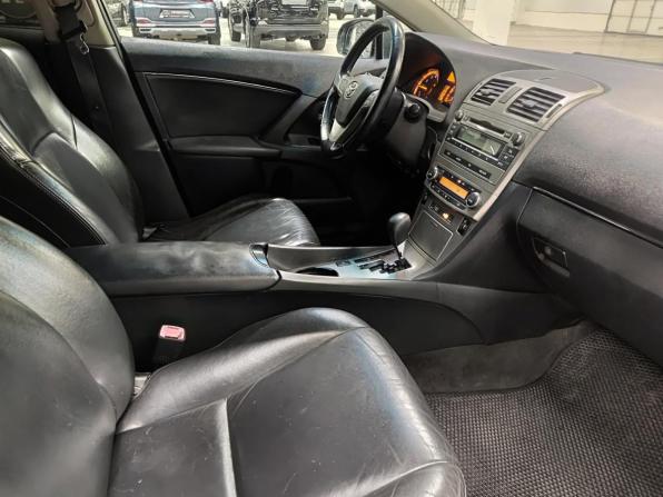 Toyota Avensis III с пробегом 2010 года, цена 965 000 рублей, 275384 км, седан, Автокод Объявления