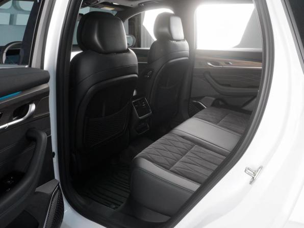 Geely Monjaro I Рестайлинг с пробегом 2025 года, цена 3 800 000 рублей, 6016 км, внедорожник, Автокод Объявления