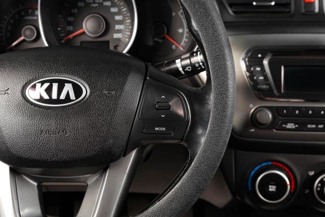 Kia Rio III с пробегом 2014 года, цена 899 000 рублей, 218000 км, седан, Автокод Объявления