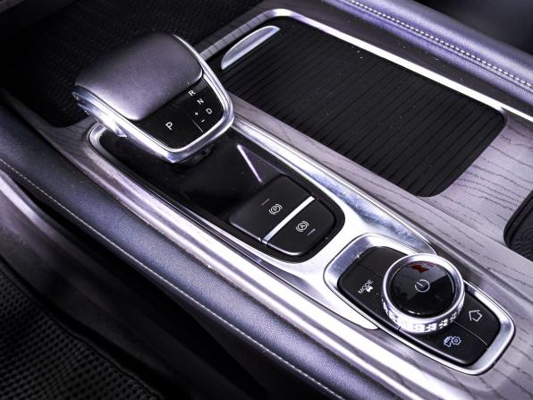 Chery Arrizo 8 с пробегом 2024 года, цена 2 030 000 рублей, 24600 км, седан, Автокод Объявления