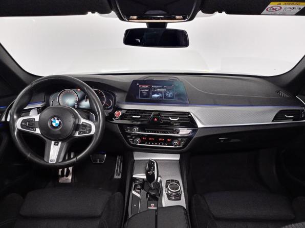 BMW 5 серии VII (G30/G31/G38) с пробегом 2018 года, цена 3 074 000 рублей, 211839 км, седан, Автокод Объявления