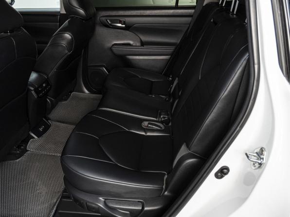 Toyota Highlander IV (XU70) с пробегом 2022 года, цена 6 249 000 рублей, 30685 км, внедорожник, Автокод Объявления