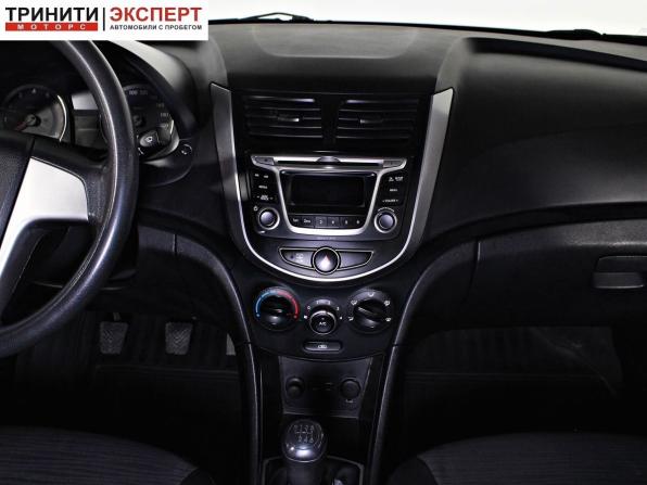 Hyundai Solaris I Рестайлинг с пробегом 2016 года, цена 767 000 рублей, 269951 км, седан, Автокод Объявления