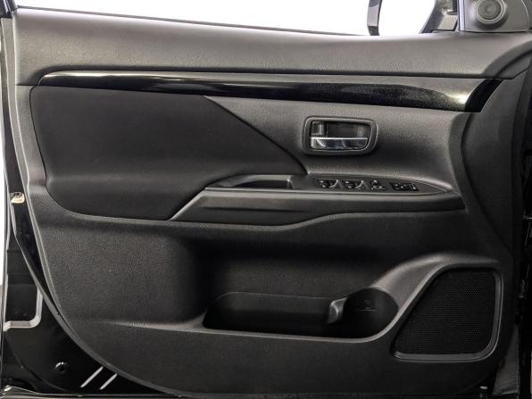 Mitsubishi Outlander III Рестайлинг 3 с пробегом 2019 года, цена 1 870 000 рублей, 178898 км, внедорожник, Автокод Объявления