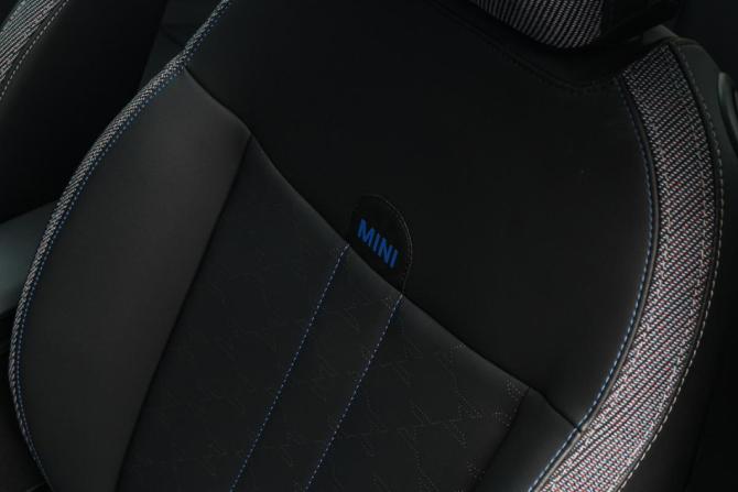 Mini Hatch IV (F65/F66/J01) с пробегом 2024 года, цена 4 080 000 рублей, 10180 км, хэтчбек, Автокод Объявления