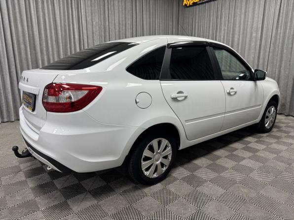 Lada (ВАЗ) Granta I Рестайлинг с пробегом 2022 года, цена 850 000 рублей, 25698 км, лифтбек, Автокод Объявления