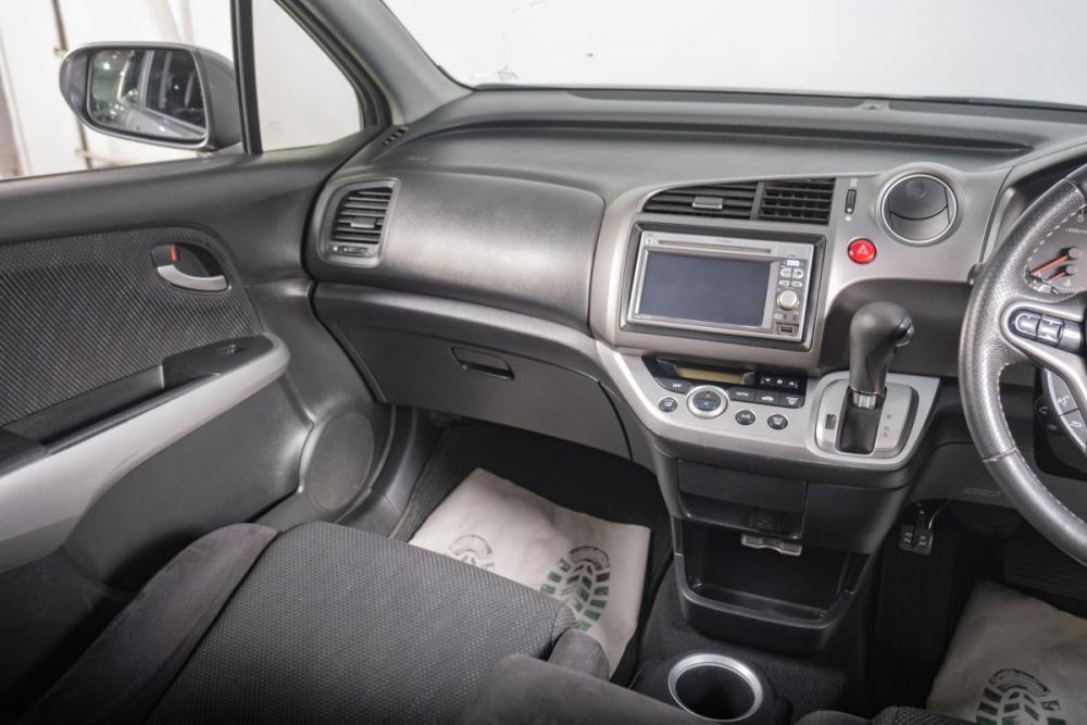 Honda Stream II Рестайлинг Томск  - изображение 12