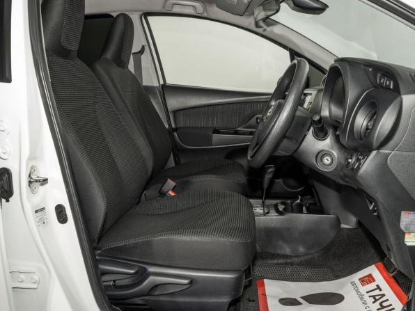 Toyota Vitz III (XP130) Рестайлинг 2 с пробегом 2019 года, цена 930 300 рублей, 77800 км, хэтчбек, Автокод Объявления