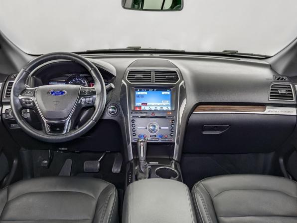 Ford Explorer V Рестайлинг с пробегом 2018 года, цена 3 725 000 рублей, 47253 км, внедорожник, Автокод Объявления