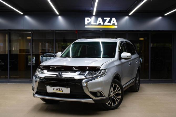 Mitsubishi Outlander III Рестайлинг 2 с пробегом 2015 года, цена 1 599 000 рублей, 163372 км, внедорожник, Автокод Объявления