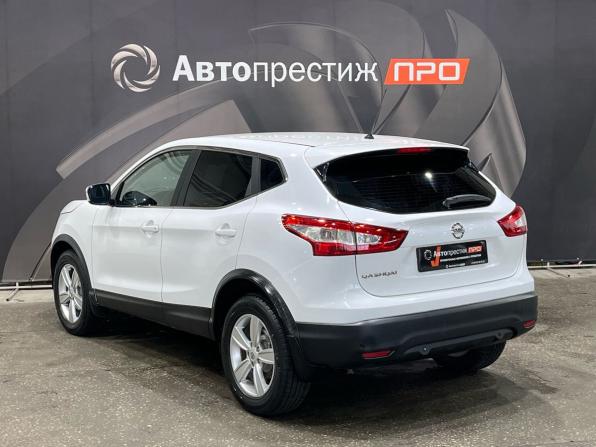 Nissan Qashqai II с пробегом 2015 года, цена 1 450 000 рублей, 127443 км, внедорожник, Автокод Объявления