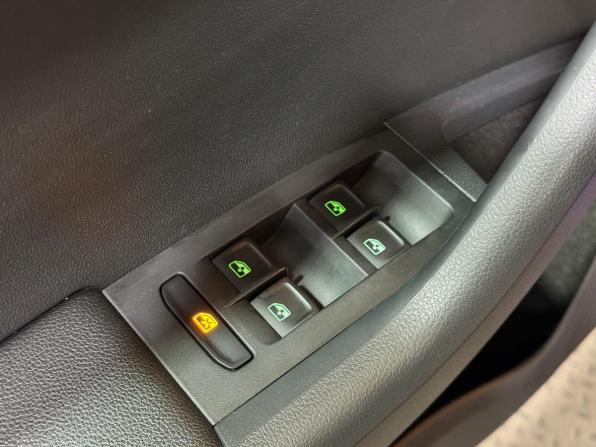 Skoda Octavia III (A7) Рестайлинг с пробегом 2019 года, цена 1 649 000 рублей, 141537 км, лифтбек, Автокод Объявления