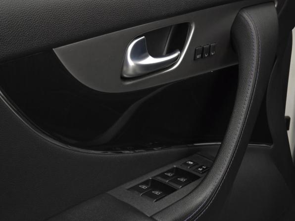 Infiniti QX70 с пробегом 2013 года, цена 1 699 000 рублей, 212000 км, внедорожник, Автокод Объявления