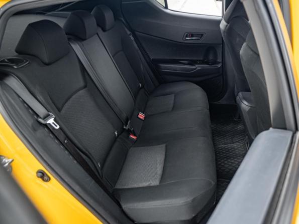 Toyota C-HR I с пробегом 2018 года, цена 2 130 000 рублей, 133812 км, внедорожник, Автокод Объявления