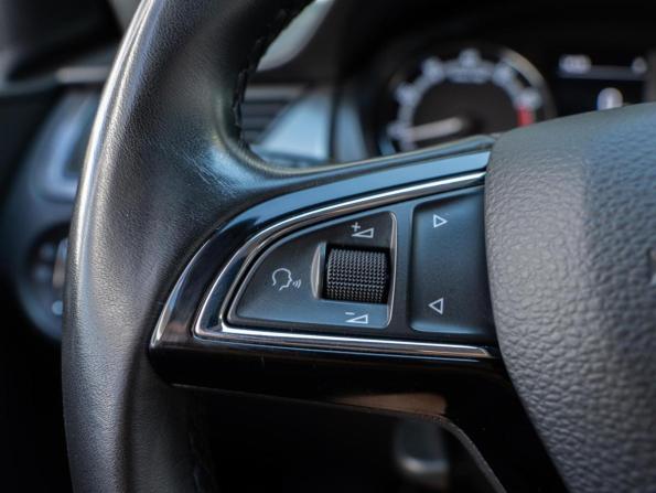 Skoda Rapid I Рестайлинг с пробегом 2019 года, цена 1 649 000 рублей, 85525 км, лифтбек, Автокод Объявления