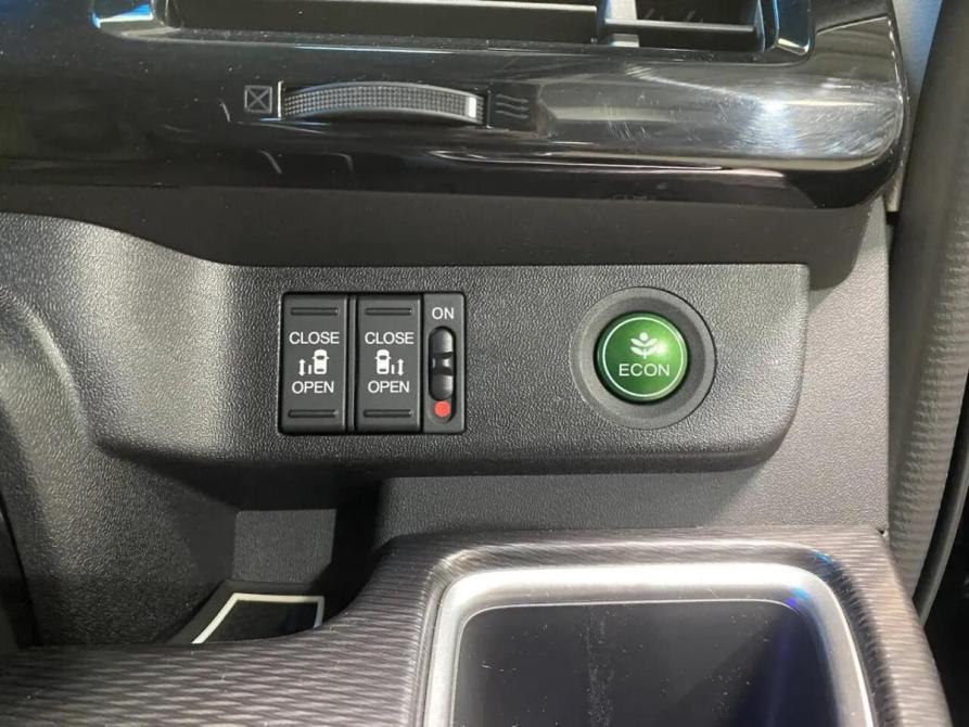 Honda Stepwgn V Рестайлинг Челябинск  - изображение 16