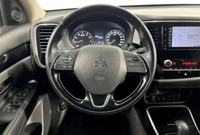Mitsubishi Outlander III Рестайлинг 3 с пробегом 2021 года, цена 2 295 000 рублей, 82161 км, внедорожник, Автокод Объявления