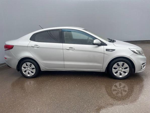 Kia Rio III Рестайлинг с пробегом 2016 года, цена 791 000 рублей, 142628 км, седан, Автокод Объявления