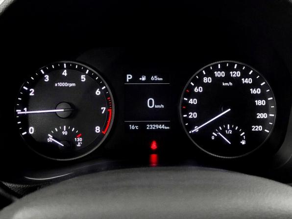 Hyundai Solaris II с пробегом 2017 года, цена 1 090 000 рублей, 232944 км, седан, Автокод Объявления