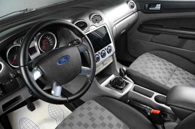 Ford Focus II с пробегом 2008 года, цена 399 000 рублей, 211752 км, седан, Автокод Объявления