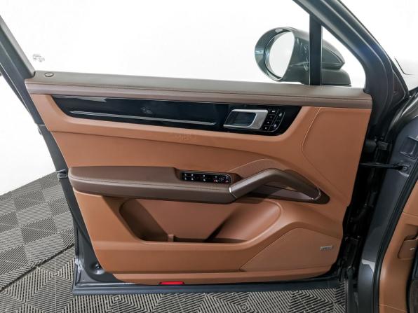 Porsche Cayenne III с пробегом 2019 года, цена 7 302 500 рублей, 33300 км, внедорожник, Автокод Объявления