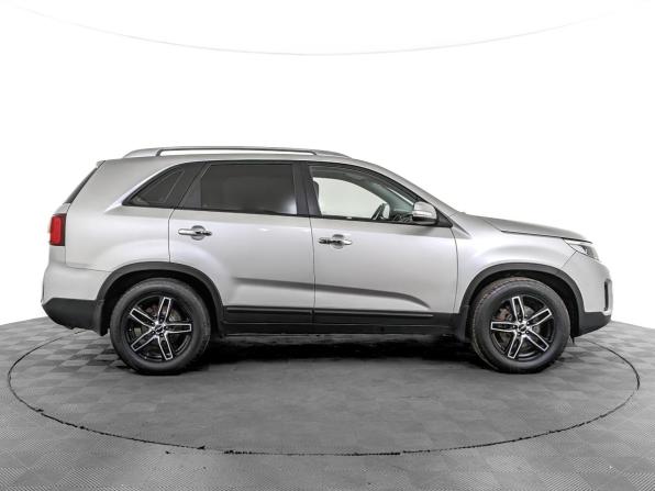 Kia Sorento II Рестайлинг с пробегом 2018 года, цена 2 095 000 рублей, 100825 км, внедорожник, Автокод Объявления