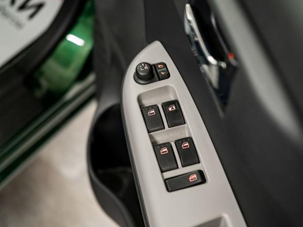 Toyota Passo III с пробегом 2017 года, цена 985 000 рублей, 60090 км, хэтчбек, Автокод Объявления