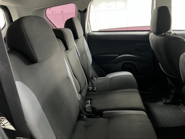 Mitsubishi Outlander II Рестайлинг с пробегом 2011 года, цена 965 000 рублей, 256000 км, внедорожник, Автокод Объявления