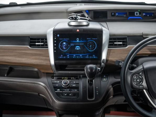 Honda Freed II Рестайлинг с пробегом 2021 года, цена 1 700 000 рублей, 71799 км, компактвэн, Автокод Объявления