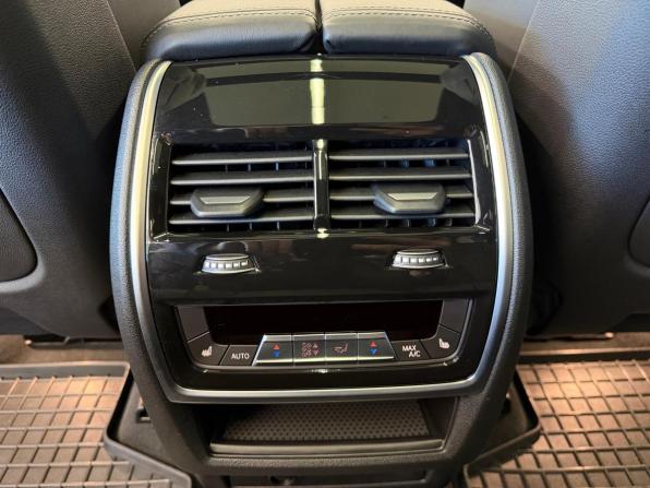 BMW X7 I (G07) Рестайлинг с пробегом 2025 года, цена 16 990 000 рублей, 2487 км, внедорожник, Автокод Объявления
