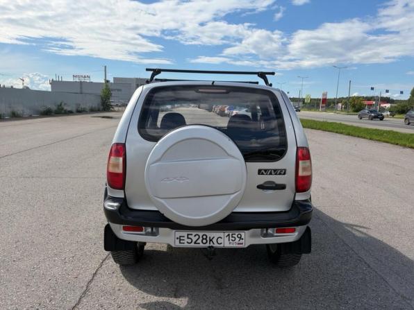 Chevrolet Niva I с пробегом 2004 года, цена 325 000 рублей, 116015 км, внедорожник, Автокод Объявления