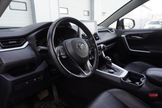 Toyota RAV4 V (XA50) с пробегом 2019 года, цена 2 945 000 рублей, 181014 км, внедорожник, Автокод Объявления