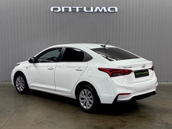 Hyundai Solaris II с пробегом 2018 года, цена 1 397 000 рублей, 125173 км, седан, Автокод Объявления