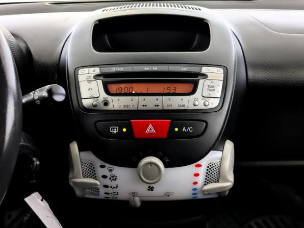 Peugeot 107 I Рестайлинг 2 с пробегом 2013 года, цена 650 000 рублей, 82869 км, хэтчбек, Автокод Объявления