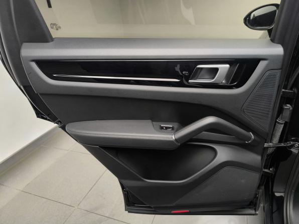 Porsche Cayenne III с пробегом 2020 года, цена 7 098 000 рублей, 56001 км, внедорожник, Автокод Объявления