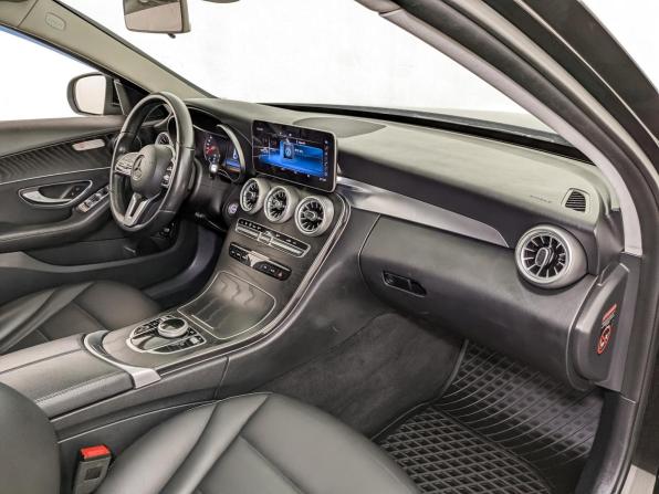 Mercedes-Benz C-Класс IV (W205) Рестайлинг с пробегом 2019 года, цена 2 766 000 рублей, 92328 км, седан, Автокод Объявления