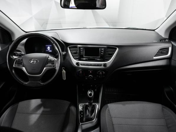 Hyundai Solaris II с пробегом 2018 года, цена 1 109 000 рублей, 151902 км, седан, Автокод Объявления
