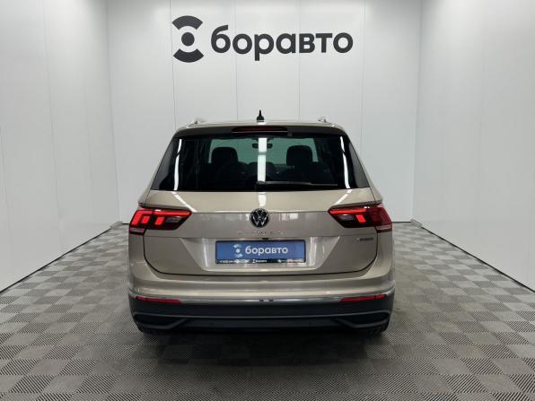 Volkswagen Tiguan II Рестайлинг с пробегом 2021 года, цена 2 630 000 рублей, 172285 км, внедорожник, Автокод Объявления