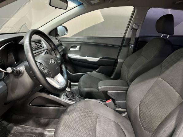 Kia Rio III с пробегом 2014 года, цена 870 000 рублей, 98049 км, хэтчбек, Автокод Объявления