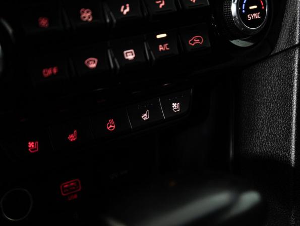 Kia Sportage IV Рестайлинг с пробегом 2018 года, цена 2 399 700 рублей, 126664 км, внедорожник, Автокод Объявления