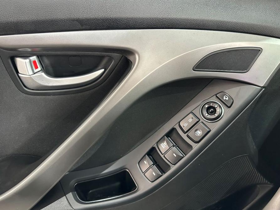 Hyundai Elantra V (MD) Рестайлинг Москва  - изображение 19