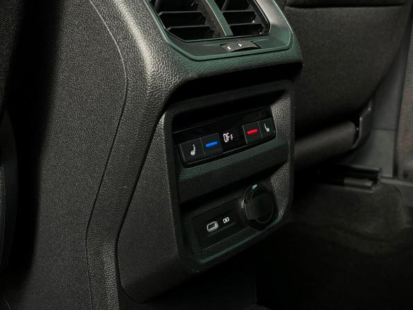 Volkswagen Tiguan II Рестайлинг с пробегом 2021 года, цена 2 505 700 рублей, 85756 км, внедорожник, Автокод Объявления