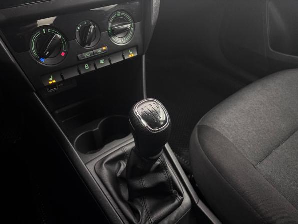 Skoda Rapid I Рестайлинг с пробегом 2019 года, цена 1 299 000 рублей, 86922 км, лифтбек, Автокод Объявления