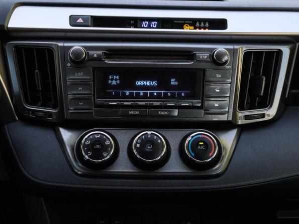 Toyota RAV4 IV (XA40) с пробегом 2014 года, цена 1 900 000 рублей, 110100 км, внедорожник, Автокод Объявления