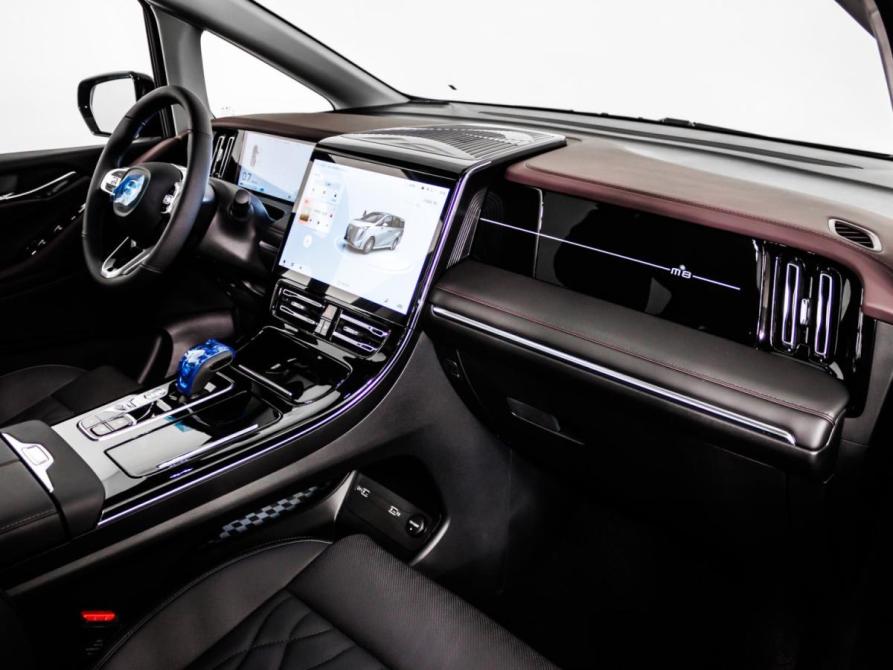 GAC Trumpchi M8 II Москва  - изображение 9
