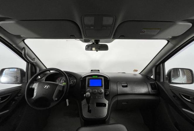 Hyundai H-1 II с пробегом 2014 года, цена 1 650 000 рублей, 217252 км, минивэн, Автокод Объявления