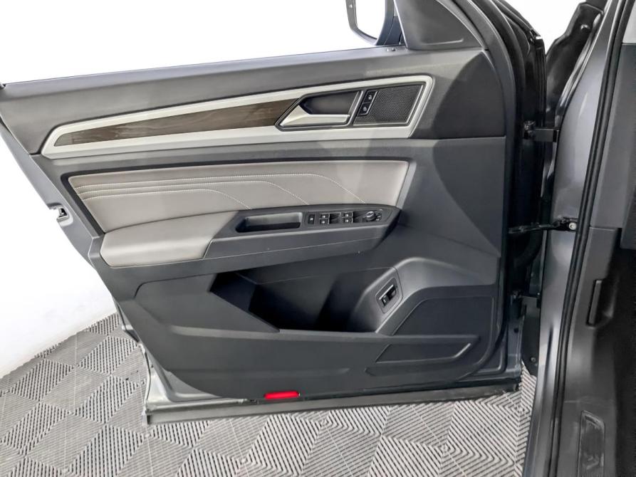 Volkswagen Teramont I Рестайлинг Москва  - изображение 24