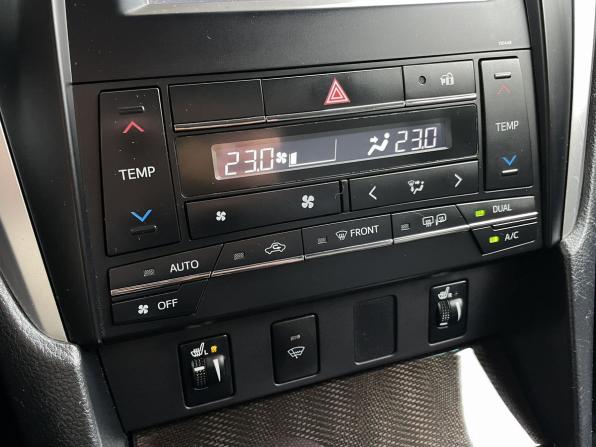 Toyota Camry VII (XV50) Рестайлинг с пробегом 2015 года, цена 1 868 000 рублей, 227640 км, седан, Автокод Объявления